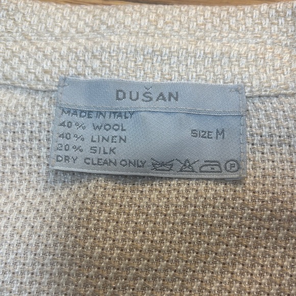 Chic Cream Women's Blazer - Picture 2 of 4